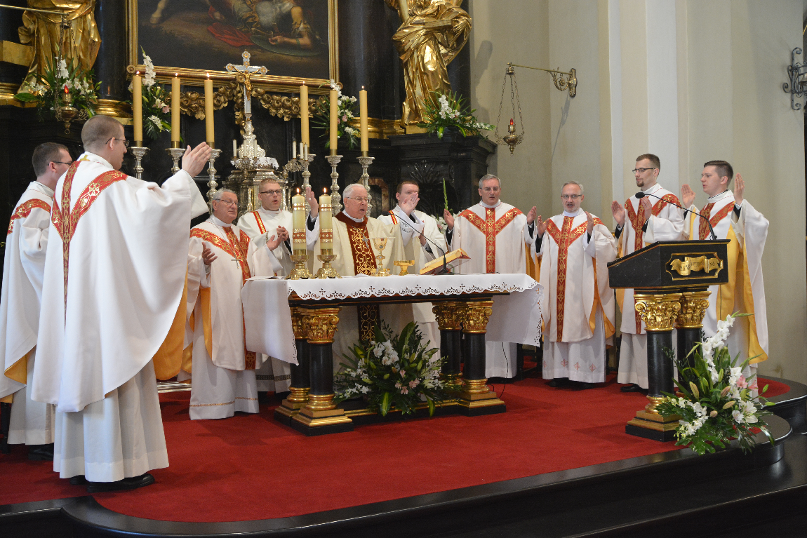 Sakrament Święceń Kapłańskich w Krakowie (foto)